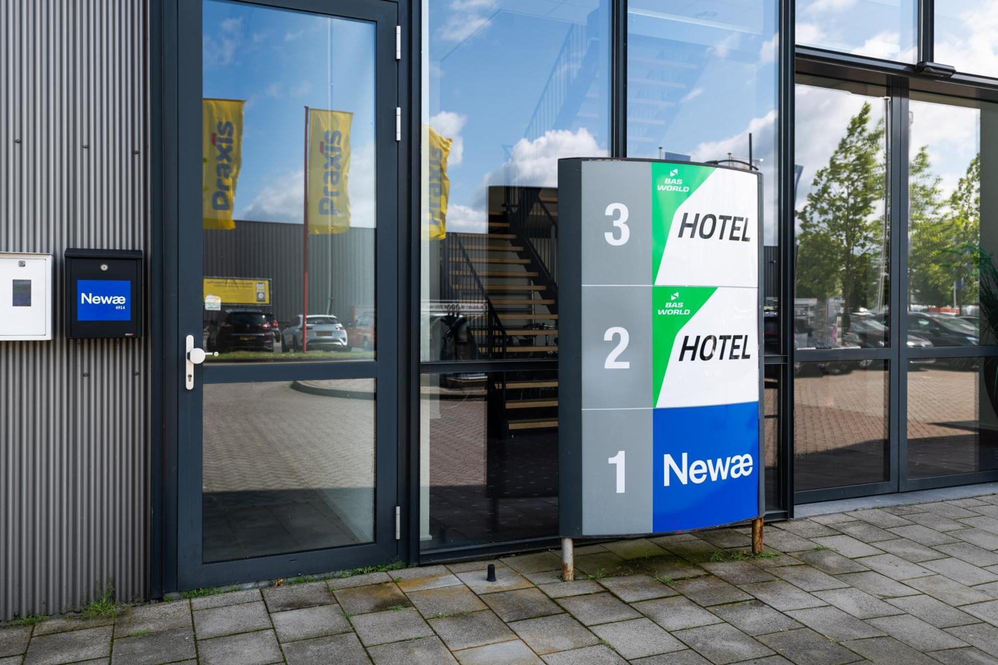 Bas World Hotel Veghel Esterno foto
